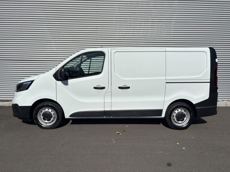 Renault Trafic 2.0L 130ch 3T Grand Confort 18 325€ HT - Image 04 (July 7, 2026)