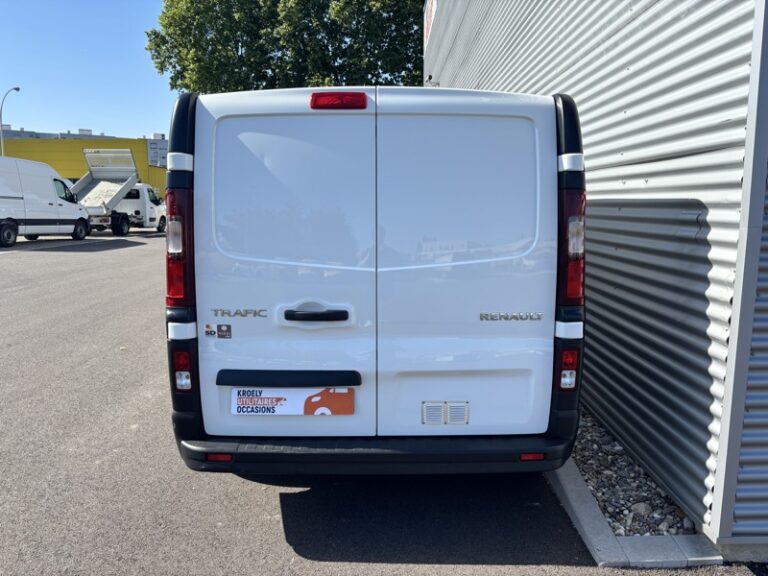 Renault Trafic 2.0L 130ch 3T Grand Confort 18 325€ HT - Image 06 (July 7, 2026)