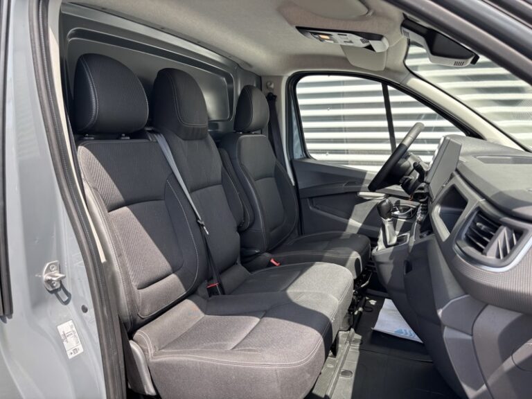 Renault Trafic 2.0L 150ch BVA6 2T8 Grand Confort - Image 20 (July 7, 2026)