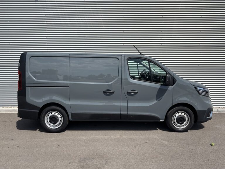 Renault Trafic 2.0L 150ch BVA6 2T8 Grand Confort - Image 08 (July 7, 2026)