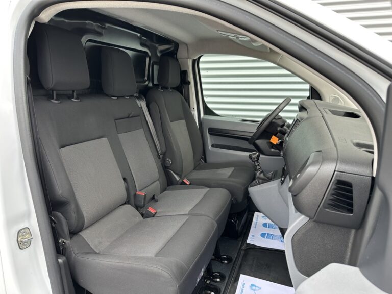 Peugeot Expert Fourgon 1.5L 120ch Asphalt Standard 18 075€ HT - Image 17 (July 7, 2026)