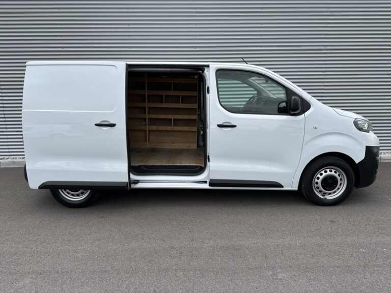 Peugeot Expert Fourgon 1.5L 120ch Asphalt Standard 18 075€ HT - Image 09 (July 7, 2026)
