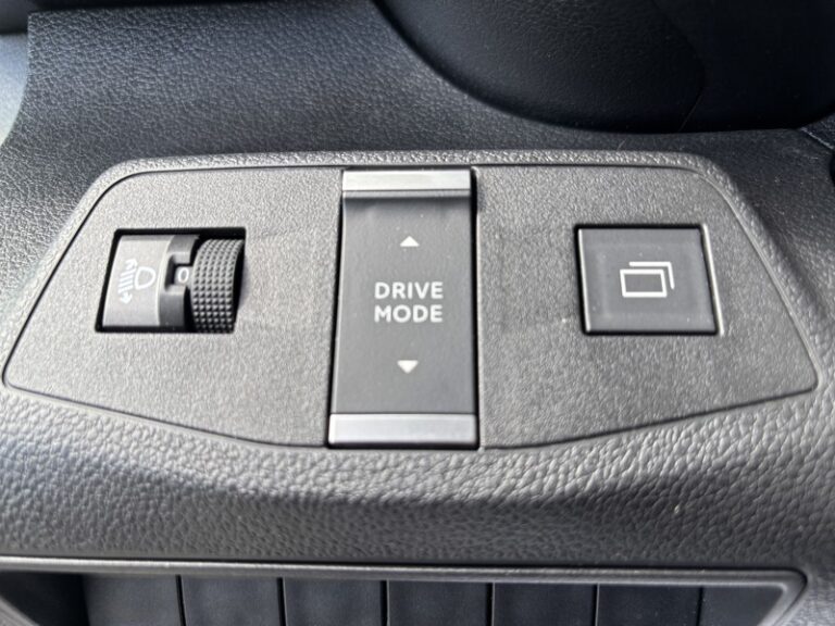 Citroën Berlingo 1.5L 100ch Pack Premium Connect XL 16 490€ HT - Image 19 (July 7, 2026)