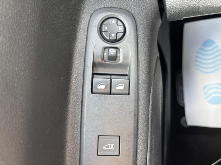 Citroën Berlingo 1.5L 100ch Pack Premium Connect XL 16 490€ HT - Image 20 (July 7, 2026)