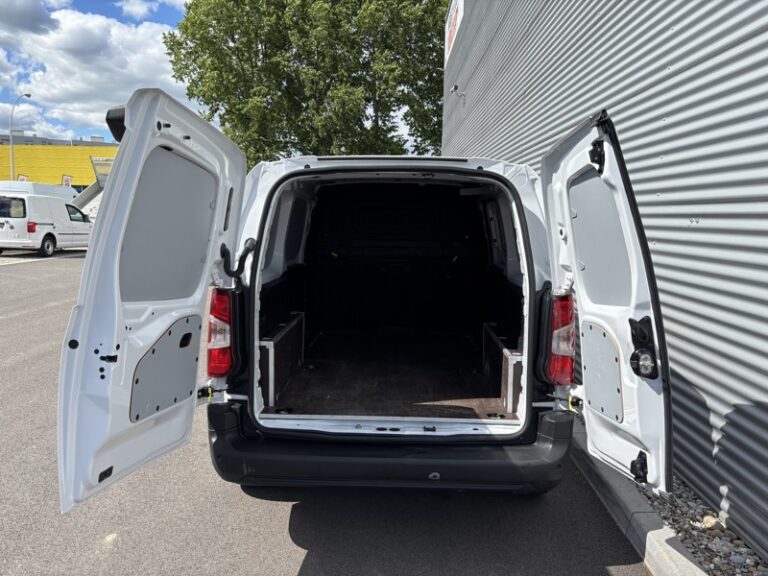 Citroën Berlingo 1.5L 100ch Pack Premium Connect XL 16 490€ HT - Image 06 (July 7, 2026)