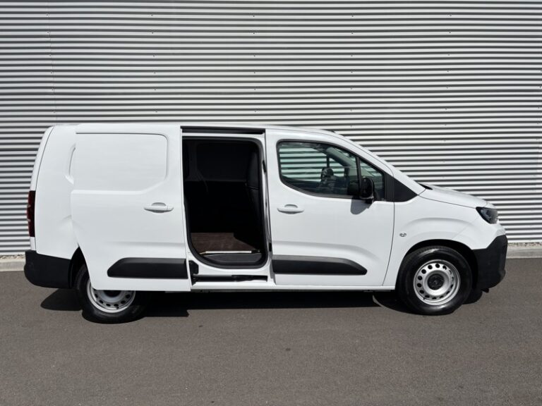 Citroën Berlingo 1.5L 100ch Pack Premium Connect XL 16 490€ HT - Image 09 (July 7, 2026)