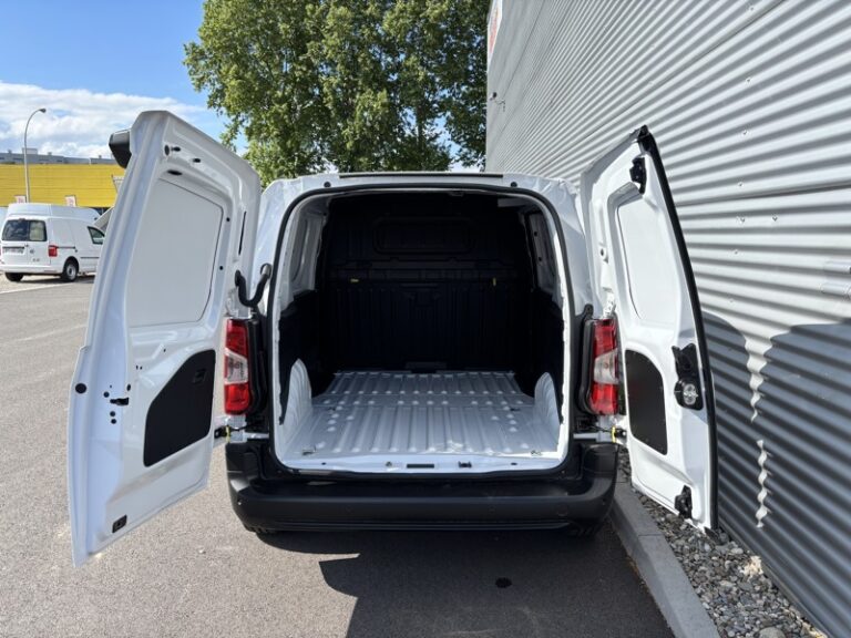Citroën Berlingo 1.5L 100ch Pack Premium Connect M 650kg 17 075€ H - Image 06 (July 7, 2026)