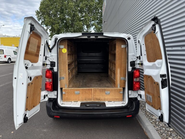 Peugeot Expert 1.5L 120ch Asphalt Standard 16 400€ HT - Image 06 (July 7, 2026)