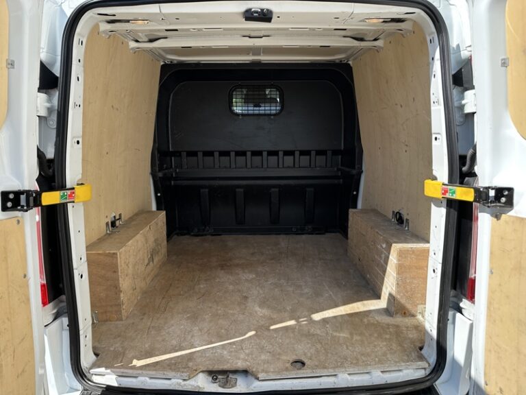 Ford Transit Custom cabine approfondie 2.0L 130ch 320 Trend Business 24 160€ HT - Image 07 (July 7, 2026)