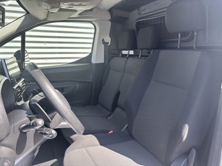 Citroën Berlingo 1.5L 130ch EAT8 Driver M 650Kg 13 740€ HT - Image 10 (July 7, 2026)