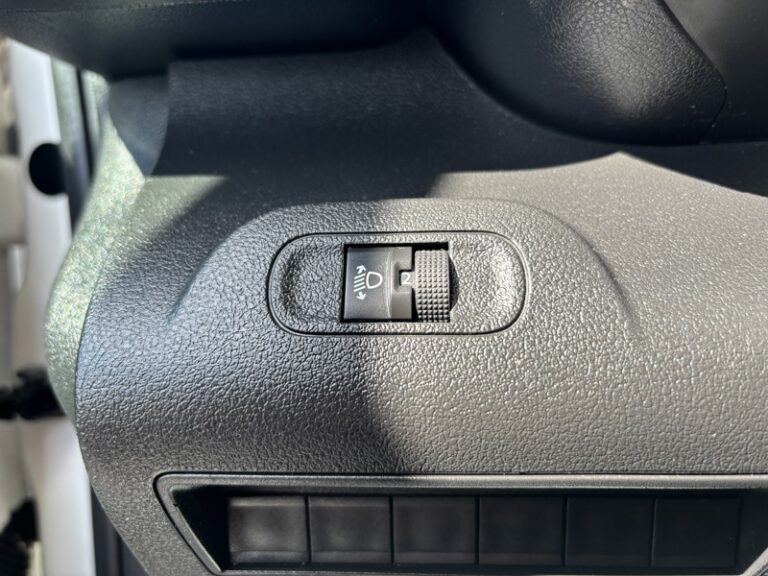 Citroën Berlingo 1.5L 130ch EAT8 Driver M 650Kg 13 740€ HT - Image 18 (July 7, 2026)