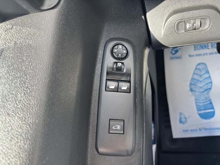 Citroën Berlingo 1.5L 130ch EAT8 Driver M 650Kg 13 740€ HT - Image 19 (July 7, 2026)
