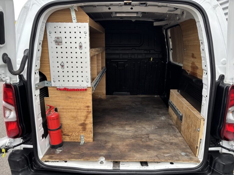 Citroën Berlingo 1.5L 100ch Driver M 1000Kg 13 160€ HT - Image 07 (July 7, 2026)