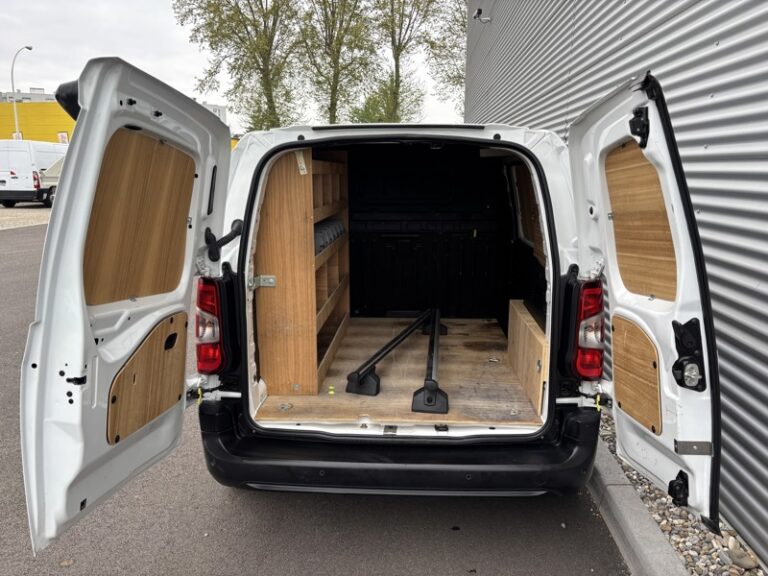 Citroën Berlingo 1.5L 100ch Driver M 650KG 11 490€ HT - Image 06 (July 7, 2026)