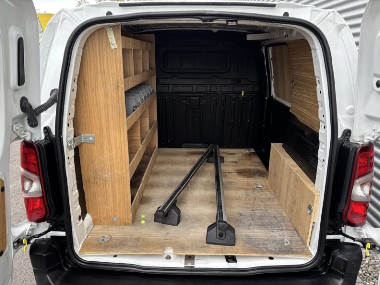 Citroën Berlingo 1.5L 100ch Driver M 650KG 11 490€ HT - Image 07 (July 7, 2026)