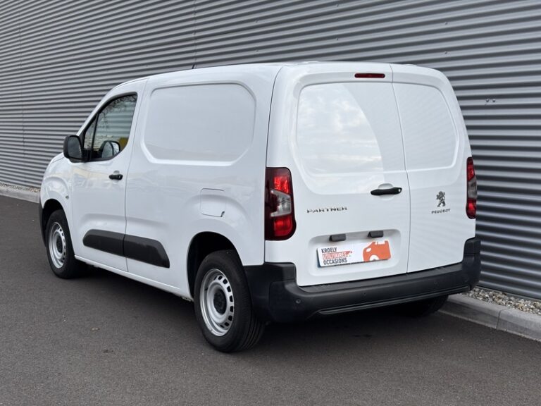 Peugeot Partner 1.5L 100ch Premium L1 650Kg 9 990€ HT - Image 04 (July 7, 2026)