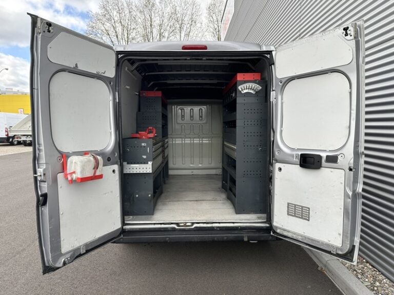 Peugeot Boxer 2.2L 140ch 330 Premium 15 325€ HT - Image 06 (July 7, 2026)