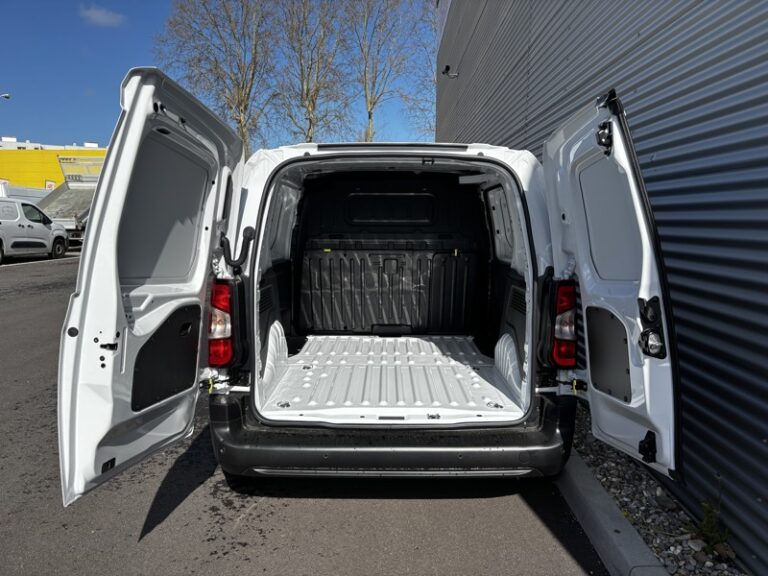 Peugeot Partner 1.5L 100ch Base M 650kg 17 000€ HT - Image 06 (July 7, 2026)