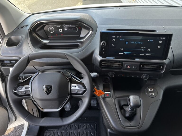 Peugeot Partner 1.5L 100ch Base M 650kg 17 000€ HT - Image 11 (July 7, 2026)