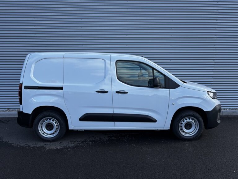 Peugeot Partner 1.5L 100ch Base M 650kg 17 000€ HT - Image 08 (July 7, 2026)