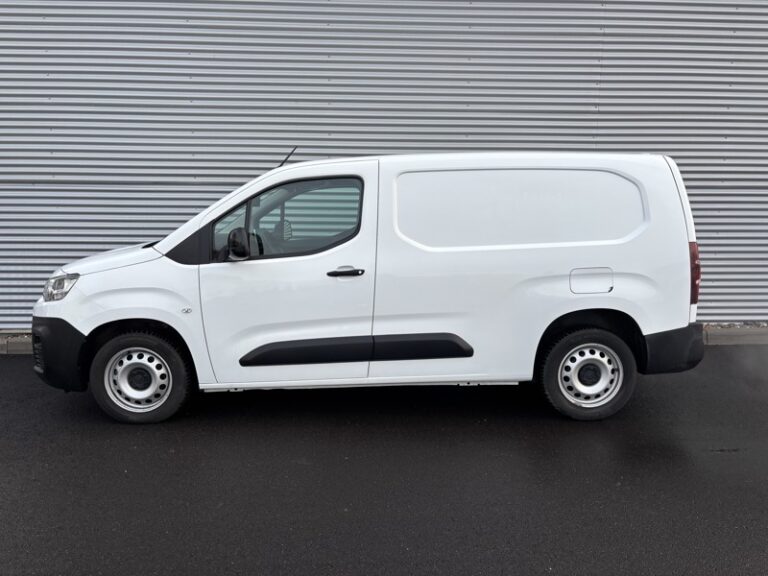 Citroën Berlingo 1.5L 100 ch Driver XL / L2 950kg 13 740€ HT - Image 03 (July 7, 2026)