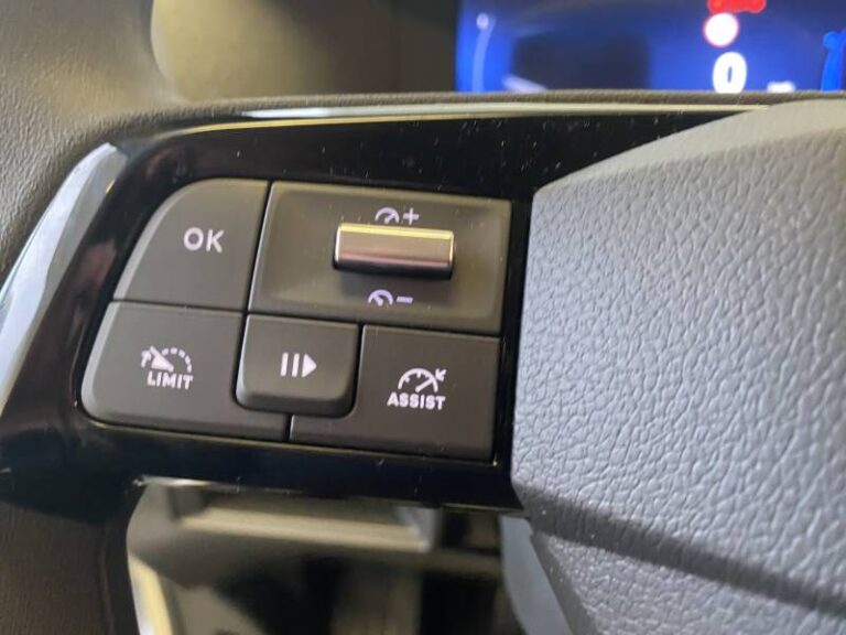 Toyota PROACE MEDIUM 2.0L 140 D-4D BVM6 DYNAMIC - Image 11 (July 7, 2026)