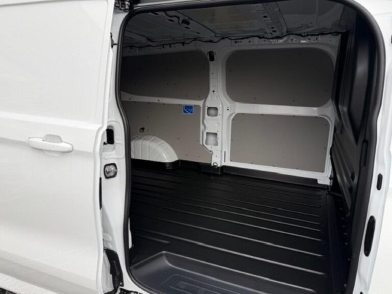Ford Transit Custom Fourgon 320 L2 Limited FWD - Image 10 (July 7, 2026)
