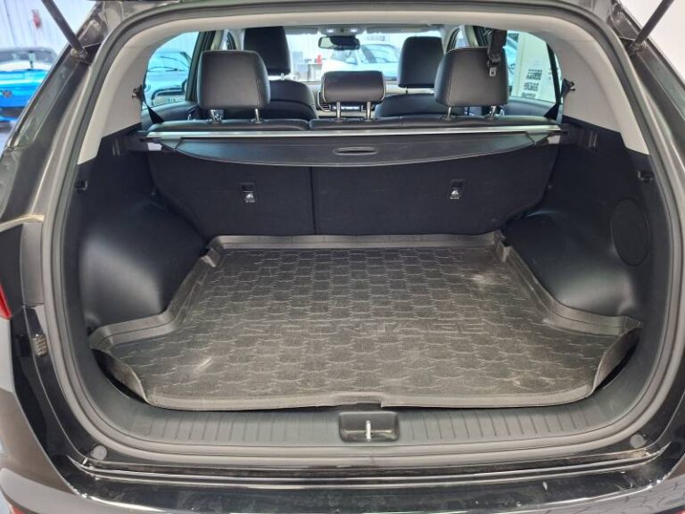 Kia Sportage 1.7 CRDi 115 ISG 4×2 Premium - Image 12 (July 7, 2026)