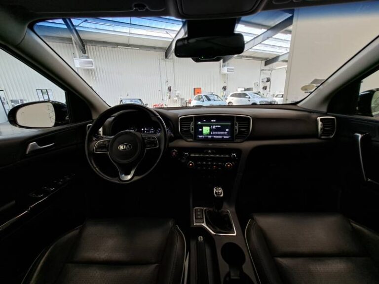 Kia Sportage 1.7 CRDi 115 ISG 4×2 Premium - Image 16 (July 7, 2026)