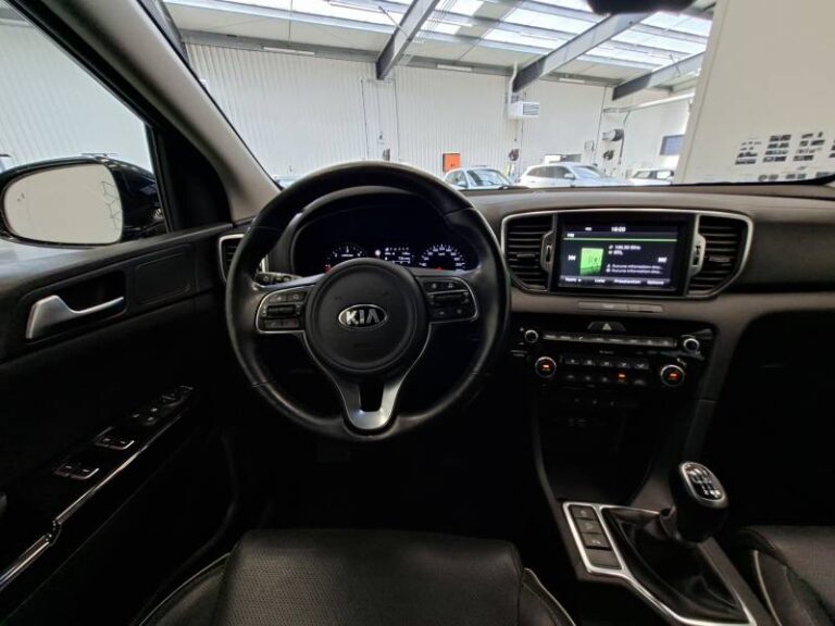 Kia Sportage 1.7 CRDi 115 ISG 4×2 Premium - Image 17 (July 7, 2026)