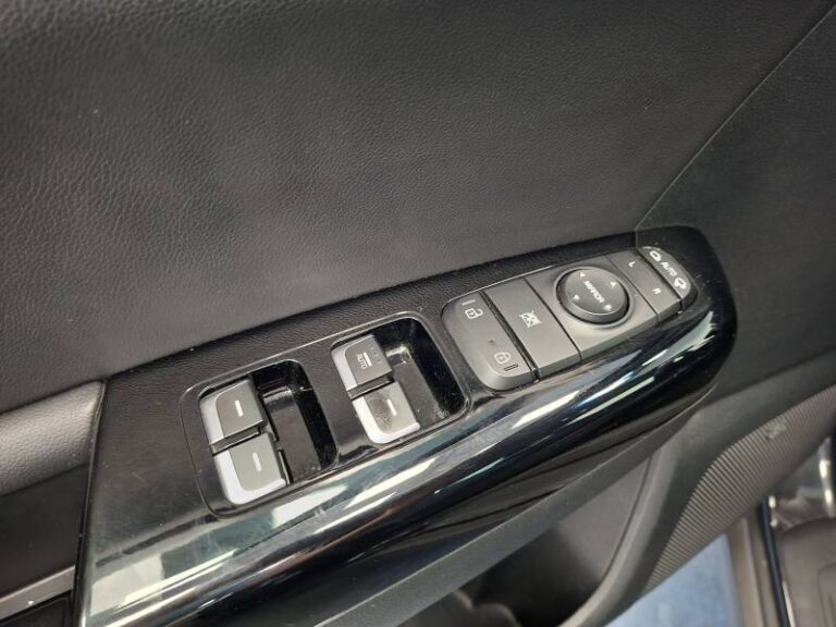 Kia Sportage 1.7 CRDi 115 ISG 4×2 Premium - Image 18 (July 7, 2026)
