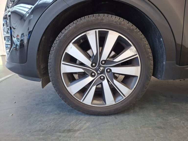 Kia Sportage 1.7 CRDi 115 ISG 4×2 Premium - Image 09 (July 7, 2026)
