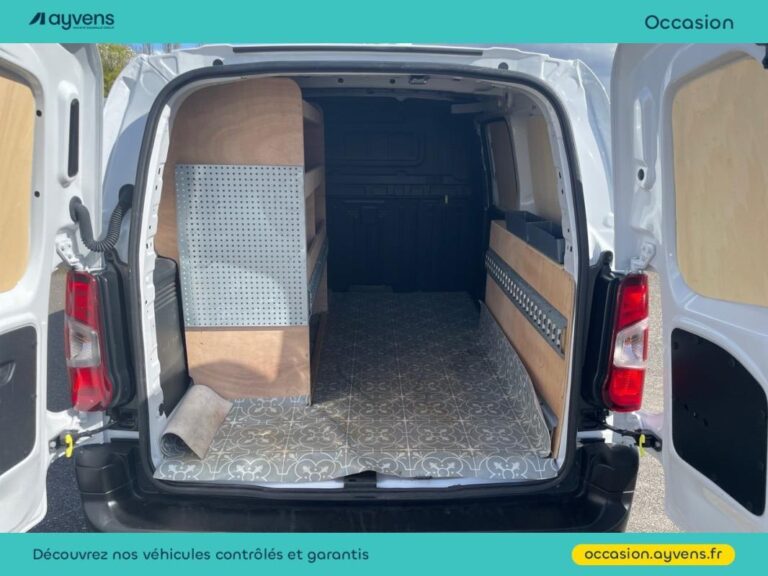 Citroën Berlingo Van XL 950kg BlueHDi 100 S&S Driver - Image 13 (July 7, 2026)