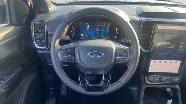 Ford Ranger DOUBLE CABINE DCA 2.3 ECOBOOST GTDI 281 CH PHEV S&S BVA10 e-4WD WILDTRAK - Image 11 (July 7, 2026)