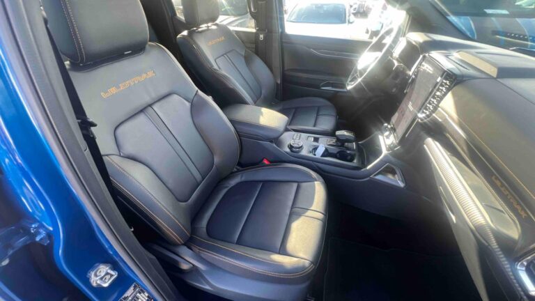 Ford Ranger DOUBLE CABINE DCA 2.3 ECOBOOST GTDI 281 CH PHEV S&S BVA10 e-4WD WILDTRAK - Image 17 (July 7, 2026)