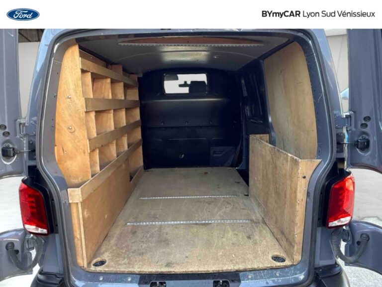Volkswagen Transporter 6.1 VAN 2.0 TDI 198 DSG7 4MOTION BUSINESS - Image 12 (July 7, 2026)