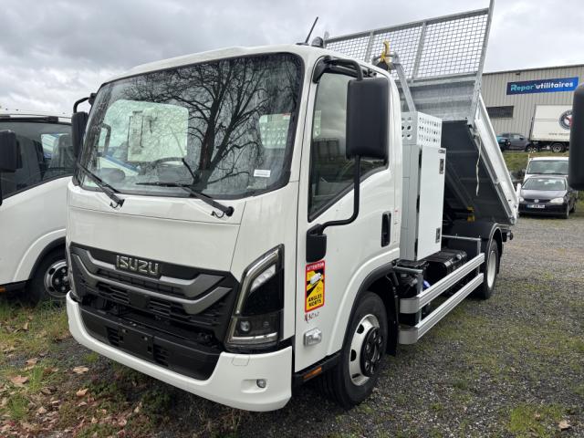 Isuzu M30 5.2L 190CH BVA BRAS POLYBENNE + COFFRE - Image 01 (July 7, 2026)