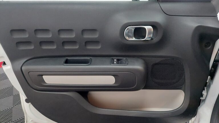 Citroën C3 Société PureTech 83 S&S BVM Feel - Image 17 (July 7, 2026)