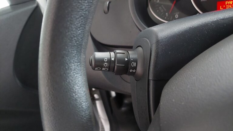 Renault Kangoo Express Extra R-Link – Blue dCi 95 - Image 18 (July 7, 2026)
