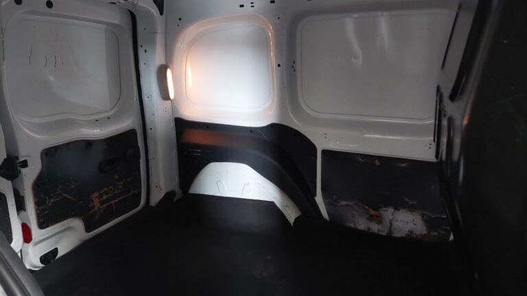 Renault Kangoo Express Extra R-Link – Blue dCi 95 - Image 07 (July 7, 2026)