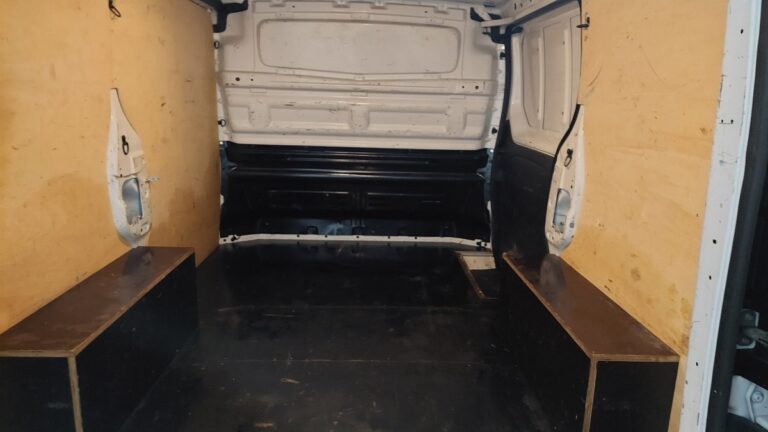 Renault Trafic FG CF 3T 2.0 Blue dCi 130 - Image 05 (July 7, 2026)