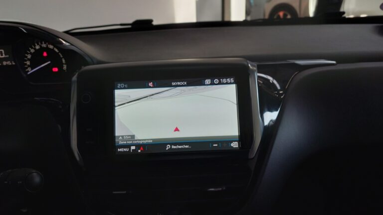 Peugeot 208 affaire Puretech 82 S&S PREMIUM PACK - Image 11 (July 7, 2026)