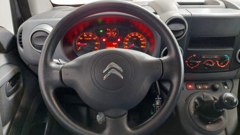 Citroën Berlingo Cabine Approfondie 1.6 BlueHDi 100 BVM Confort App. XL - Image 18 (July 7, 2026)