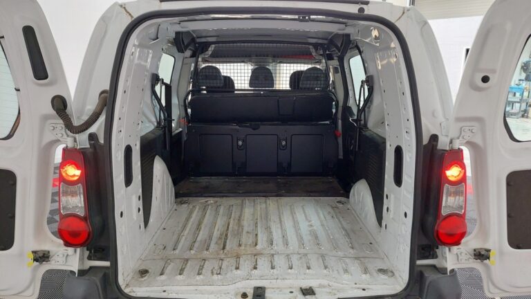 Citroën Berlingo Cabine Approfondie 1.6 BlueHDi 100 BVM Confort App. XL - Image 08 (July 7, 2026)