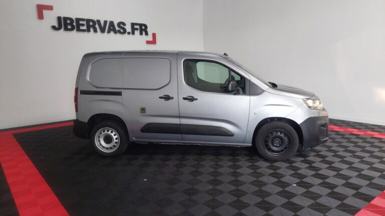 Citroën Berlingo Van M 1000kg BlueHDi 130 S&S EAT8 Club - Image 03 (July 7, 2026)