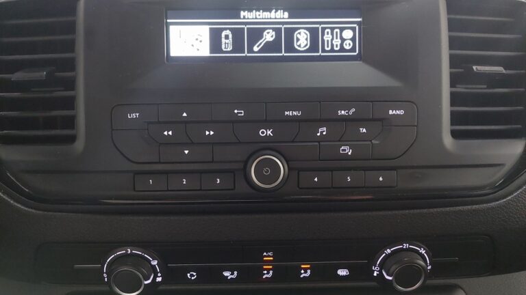 Peugeot Expert 1.5 BLUEHDI 120 S&S STANDARD PREMIUM - Image 12 (July 7, 2026)