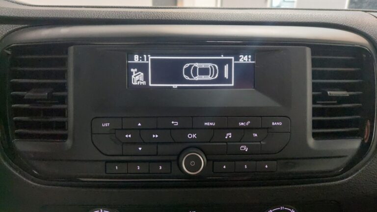 Peugeot Expert 1.5 BLUEHDI 120 S&S STANDARD PREMIUM - Image 09 (July 7, 2026)