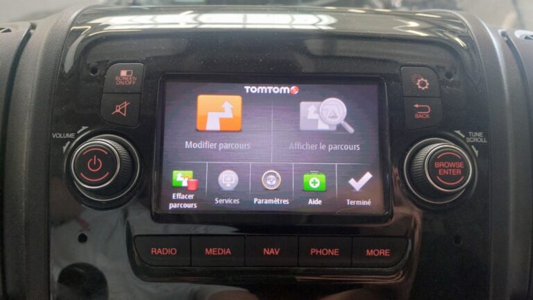 Citroën Jumper 4-35 l3 bluehdi 165 control Caisse 20m3 + HAYON - Image 12 (July 7, 2026)