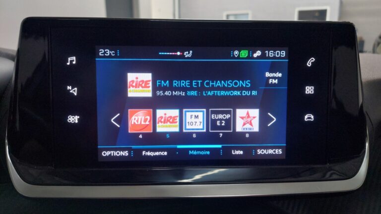 Peugeot 208 affaire 1.5 BlueHDi 100 S&S Premium Pack - Image 10 (July 7, 2026)
