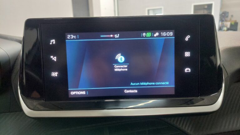 Peugeot 208 affaire 1.5 BlueHDi 100 S&S Premium Pack - Image 13 (July 7, 2026)